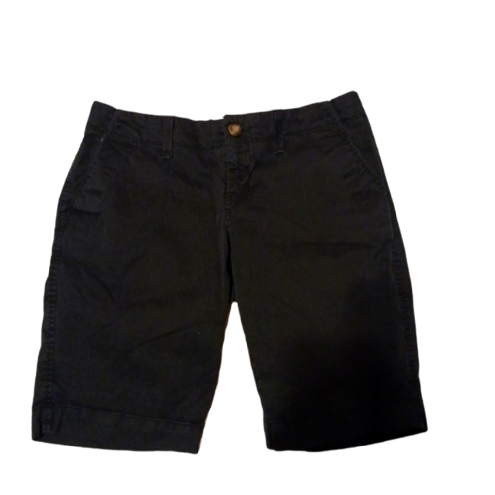 OLD NAVY BERMUDA SHORTS